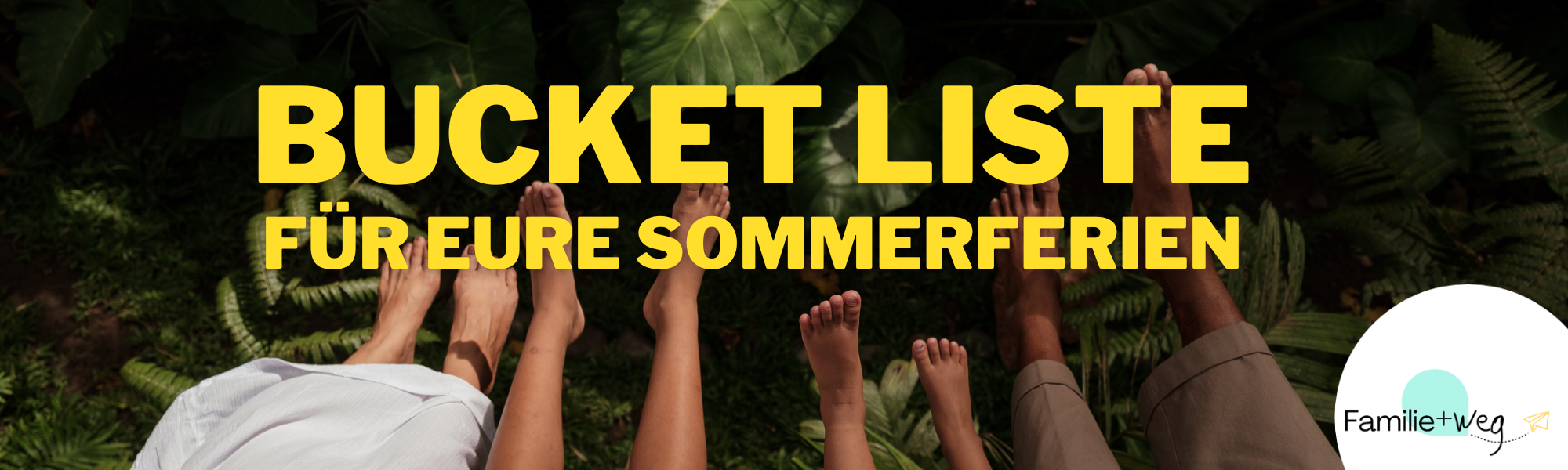 Füße von Familienmitgliedern hängend Sommer Bucket-Liste Sommerferien